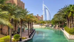 Dubai y Emiratos Árabes Puente de Diciembre